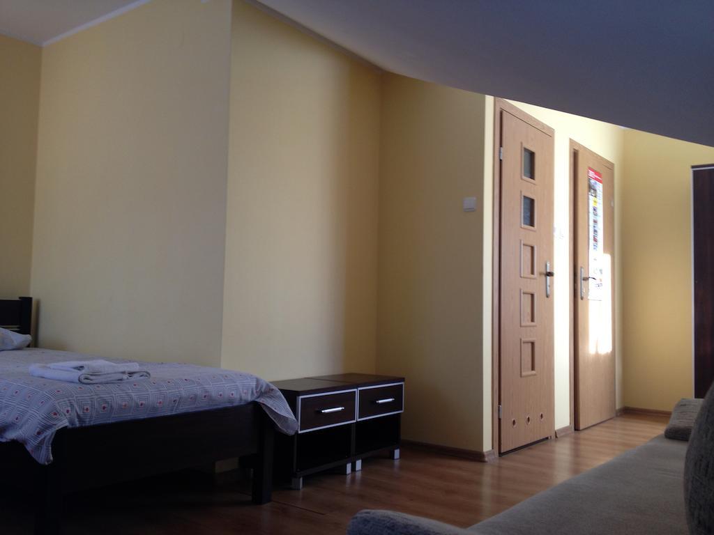 Laura Bed & Breakfast Bełchatów Rom bilde